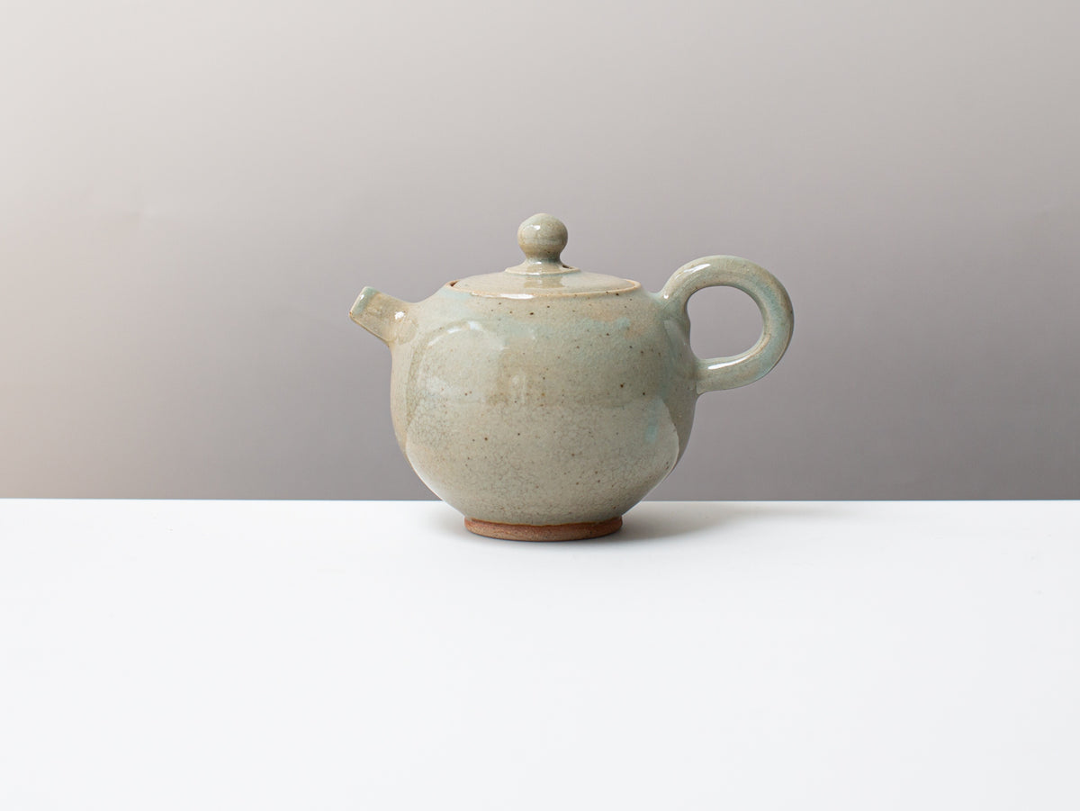 Globe celadon teapot. Zhang Yun Cheng.