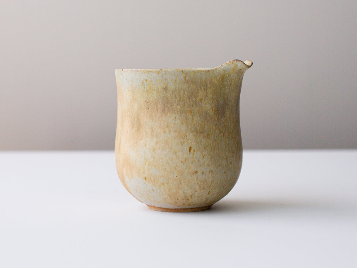 Ochre tea server for gongfu tea service. Zhang Hao Yan.