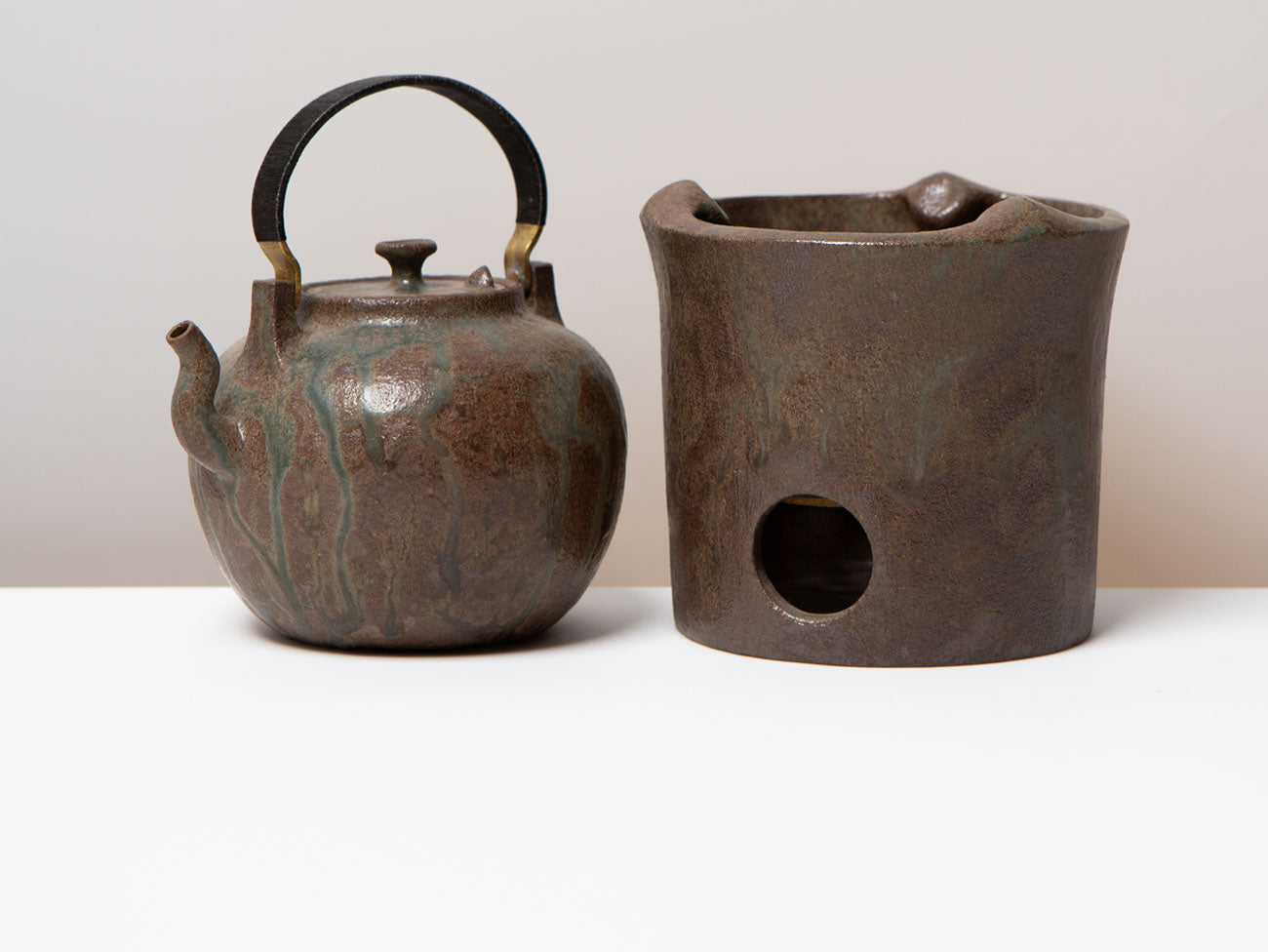 Pear Ash Kettle & Brazier, Wang Wen De.