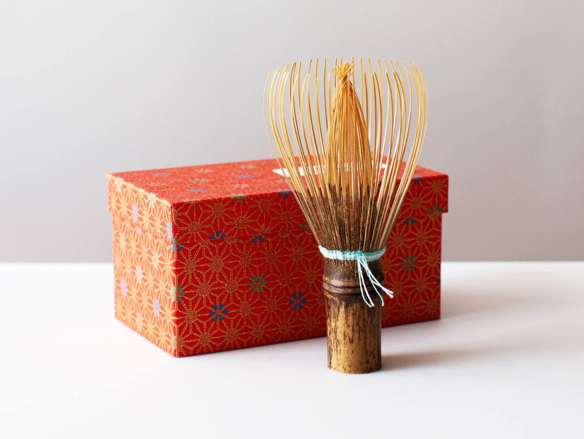 Shin Whisk with Celadon Tie