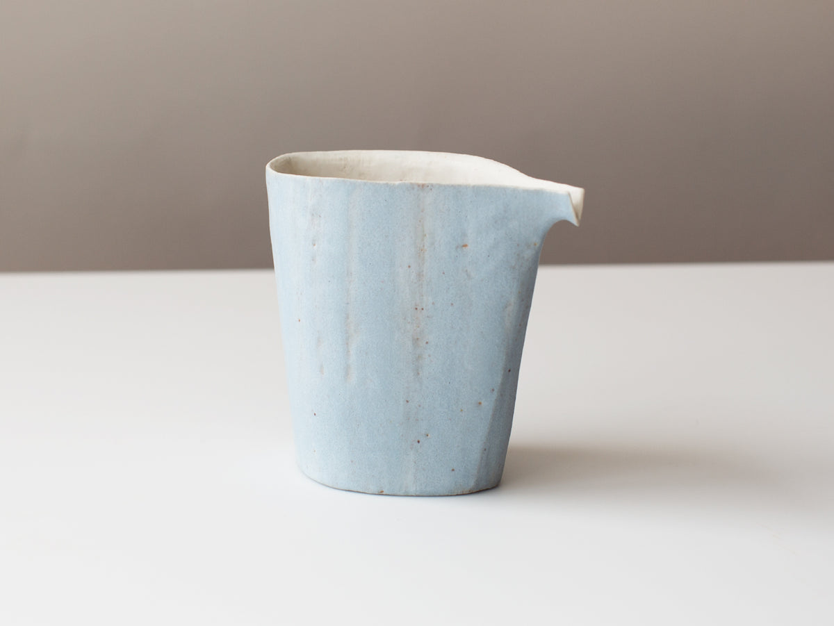 Double-walled stoneware server for Gongfu cha. Wang Wen De.