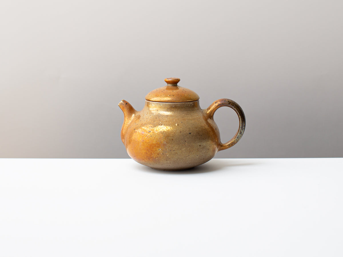 Seckel. Wood-fired teapot.