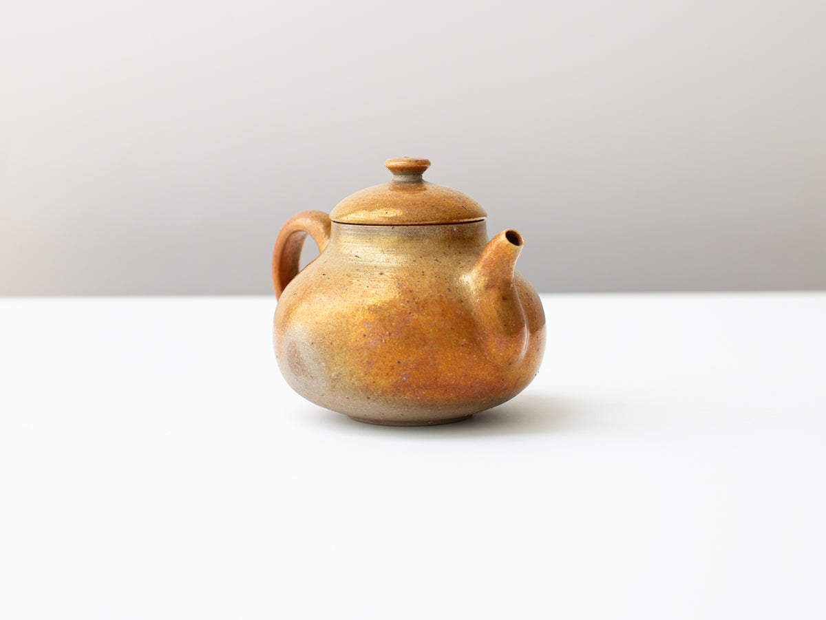 Seckel. Wood-fired teapot.