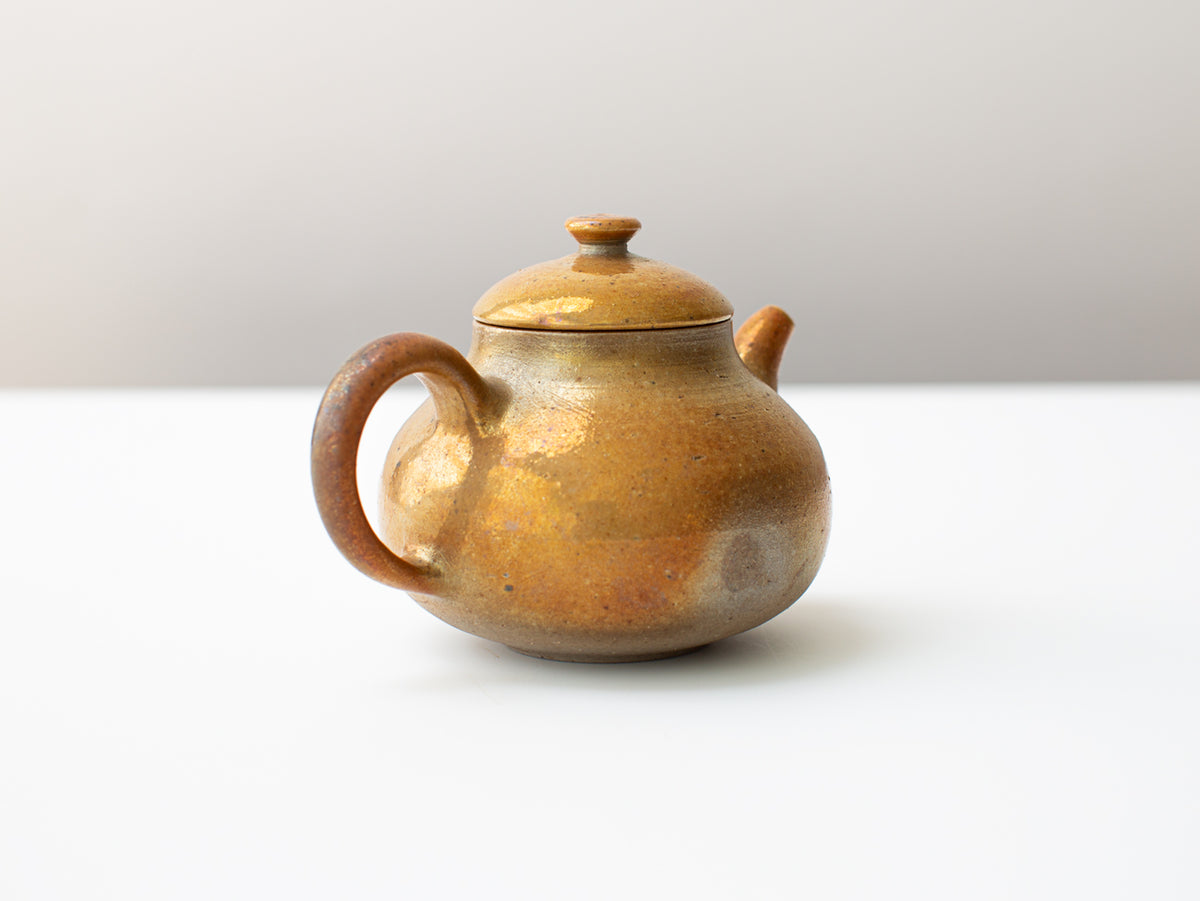 Seckel. Wood-fired teapot.