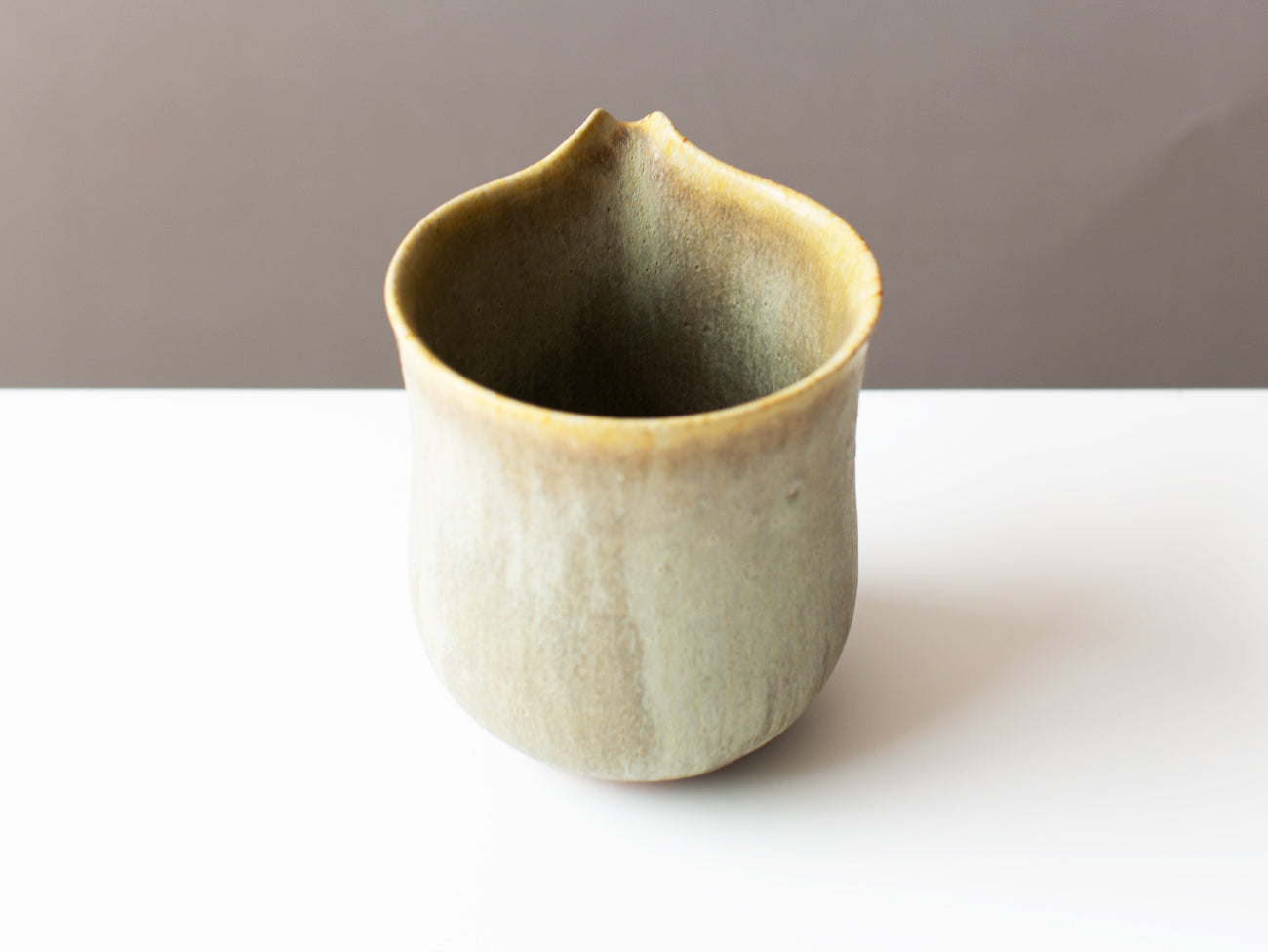 Green & Ochre Server, Medium